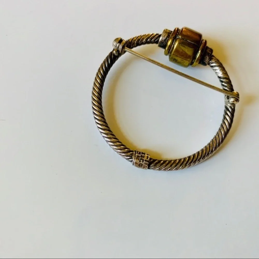 Artist-Made Silver Brooch - SO Beautiful‎